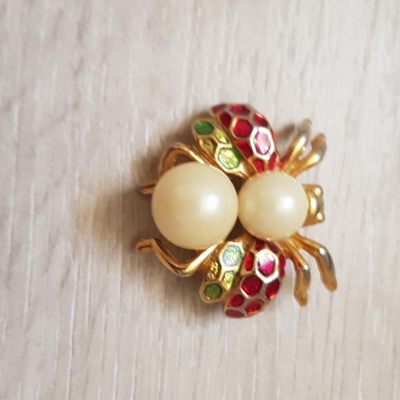 Beetle vintage brooch pin with pearls - Picture 3 of 3